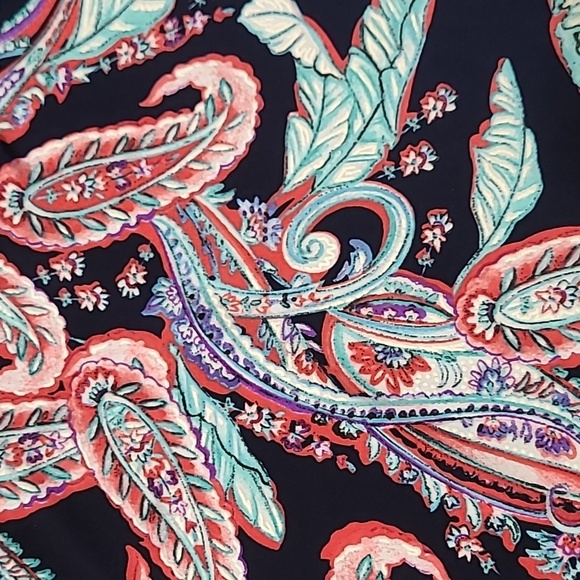 Amana navy blue with colorful paisley pattern sleeveless top size 2X - Picture 4 of 6